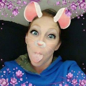 Meet your Posher, Jenn